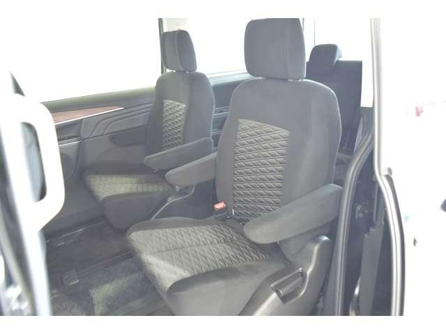 �Z�J���h�V�[�g�ɂ���Ƃ�̃X�y�[�X���m�ہ��Z���^�[�A�[�����X�g�ł���Ƀ����b�N�X�I