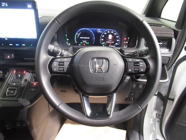 ステップワゴン e:HEVスパーダ 衝突被害軽減システム メモリーナビ フルセグ バックカメラ ETC CD ミュージックプレイヤー接続可 DVD再生 オートクルーズコントロール LEDヘッドランプ 両側電動スライド 乗車定員7人(18枚目)