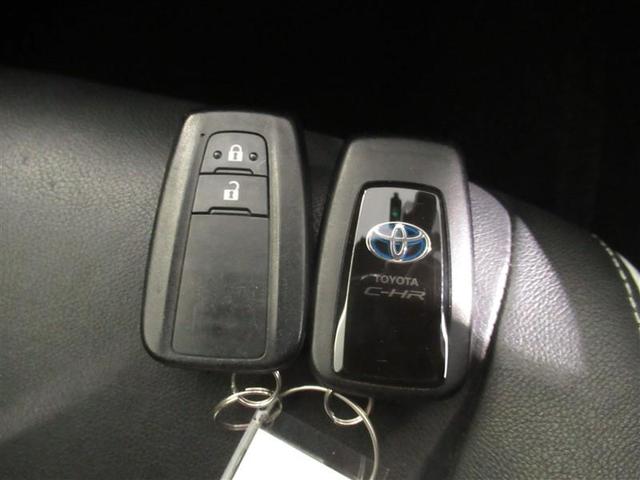 Ｃ－ＨＲ Ｇ　モード　ネロ　衝突被害軽減システム　メモリーナビ　フルセグ　バックカメラ　ＥＴＣ　ＣＤ　ミュージックプレイヤー接続可　ＤＶＤ再生　オートクルーズコントロール　ＬＥＤヘッドランプ　スマートキー　キーレス　ハイブリッド（25枚目）