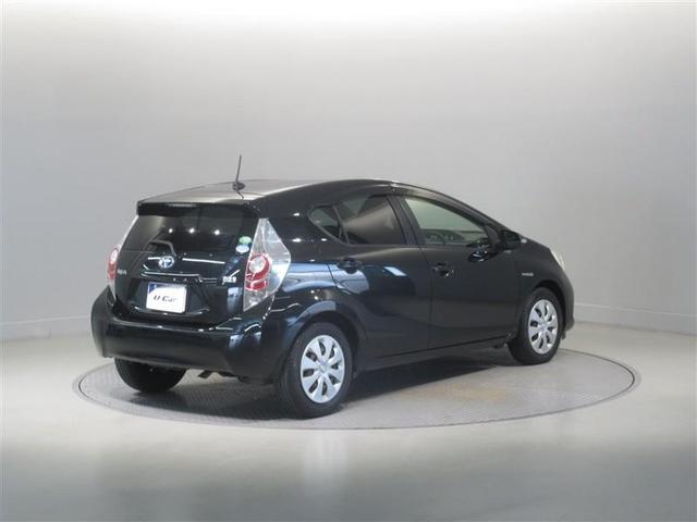 アクア G メモリーナビ フルセグ バックカメラ ETC CD ミュージックプレイヤー接続可 DVD再生 キーレス ハイブリッド ワンオーナー(4枚目)