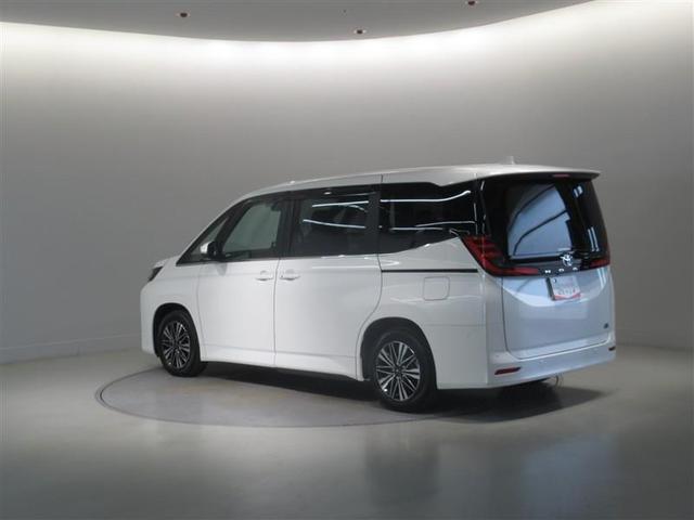 ノア ハイブリッドZ 衝突被害軽減システム メモリーナビ フルセグ バックカメラ ETC CD ミュージックプレイヤー接続可 DVD再生 オートクルーズコントロール LEDヘッドランプ 両側電動スライド 乗車定員7人(4枚目)