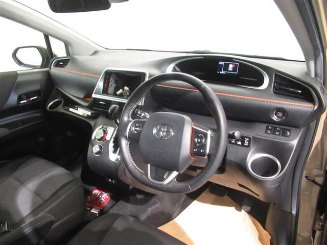 当店はお客様駐車場ももちろん完備しており、併せて新車も併設してますのでお気軽にご来店下さいませ。