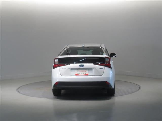 プリウス Ｓ　衝突被害軽減システム　メモリーナビ　ワンセグ　バックカメラ　ＥＴＣ　ＣＤ　ミュージックプレイヤー接続可　オートクルーズコントロール　ＬＥＤヘッドランプ　スマートキー　キーレス　ハイブリッド（5枚目）