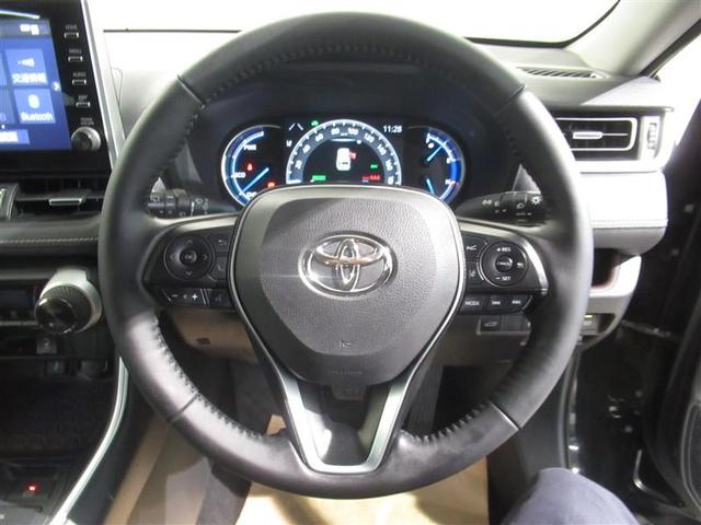 ＲＡＶ４ ハイブリッドＧ　衝突被害軽減システム　バックカメラ　ＥＴＣ　ミュージックプレイヤー接続可　電動シート　オートクルーズコントロール　ＬＥＤヘッドランプ　スマートキー　キーレス　４ＷＤ　ハイブリッド　ワンオーナー（16枚目）