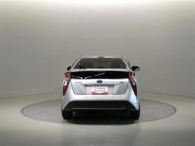 プリウス A 衝突被害軽減システム メモリーナビ フルセグ バックカメラ ETC CD ミュージックプレイヤー接続可 DVD再生 オートクルーズコントロール LEDヘッドランプ スマートキー キーレス ハイブリッド(4枚目)