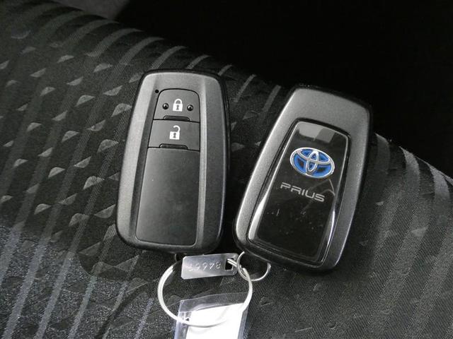 プリウス A 衝突被害軽減システム メモリーナビ フルセグ バックカメラ ETC CD ミュージックプレイヤー接続可 DVD再生 オートクルーズコントロール LEDヘッドランプ スマートキー キーレス ハイブリッド(22枚目)