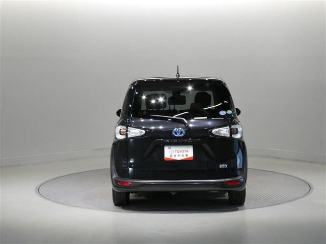 シエンタ ハイブリッドＧ　衝突被害軽減システム　メモリーナビ　フルセグ　ＥＴＣ　ＣＤ　ミュージックプレイヤー接続可　ＤＶＤ再生　両側電動スライド　３列シート　スマートキー　キーレス　ハイブリッド　ワンオーナー（5枚目）