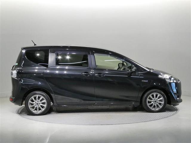 シエンタ ハイブリッドＧ　衝突被害軽減システム　メモリーナビ　フルセグ　ＥＴＣ　ＣＤ　ミュージックプレイヤー接続可　ＤＶＤ再生　両側電動スライド　３列シート　スマートキー　キーレス　ハイブリッド　ワンオーナー（7枚目）