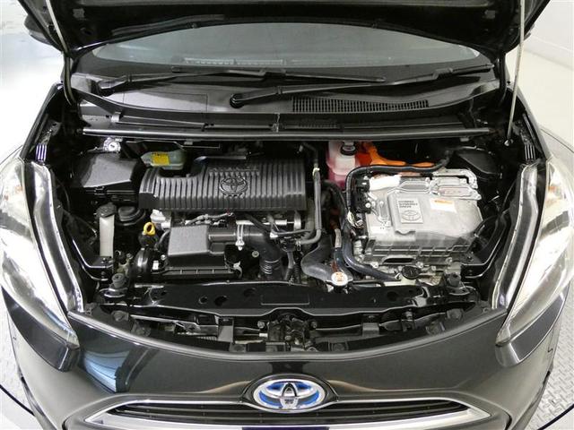 シエンタ ハイブリッドＧ　衝突被害軽減システム　メモリーナビ　フルセグ　ＥＴＣ　ＣＤ　ミュージックプレイヤー接続可　ＤＶＤ再生　両側電動スライド　３列シート　スマートキー　キーレス　ハイブリッド　ワンオーナー（11枚目）