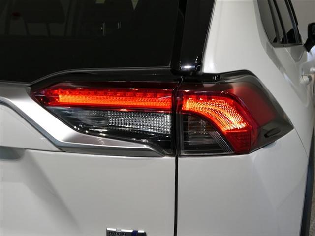 ＲＡＶ４ ハイブリッドＧ　衝突被害軽減システム　メモリーナビ　フルセグ　バックカメラ　ＥＴＣ　ミュージックプレイヤー接続可　電動シート　オートクルーズコントロール　ＬＥＤヘッドランプ　スマートキー　キーレス　４ＷＤ（11枚目）