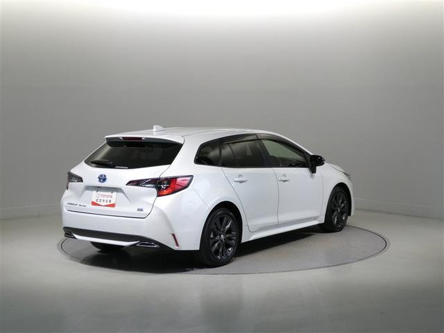 カローラツーリング ハイブリッド　ダブルバイビー　衝突被害軽減システム　メモリーナビ　バックカメラ　ＥＴＣ　ＣＤ　ミュージックプレイヤー接続可　ＤＶＤ再生　オートクルーズコントロール　ＬＥＤヘッドランプ　スマートキー　キーレス　ハイブリッド（6枚目）