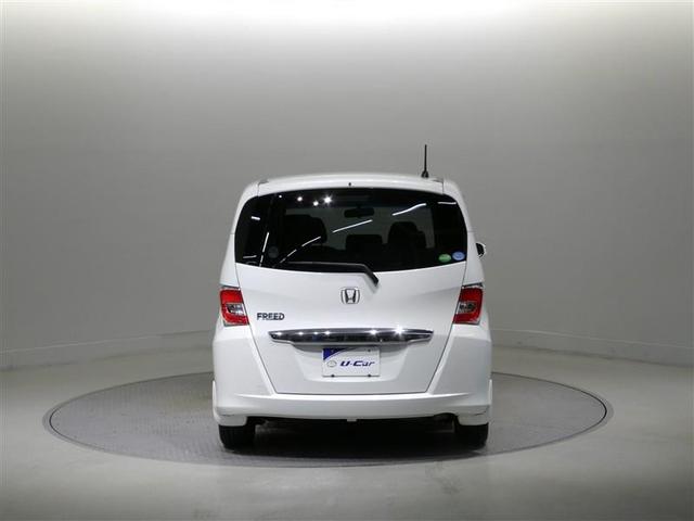 フリード Ｇ　ジャストセレクション　メモリーナビ　フルセグ　バックカメラ　ＥＴＣ　ＣＤ　ミュージックプレイヤー接続可　ＤＶＤ再生　ＨＩＤヘッドライト　両側電動スライド　乗車定員７人　３列シート　スマートキー　キーレス（5枚目）