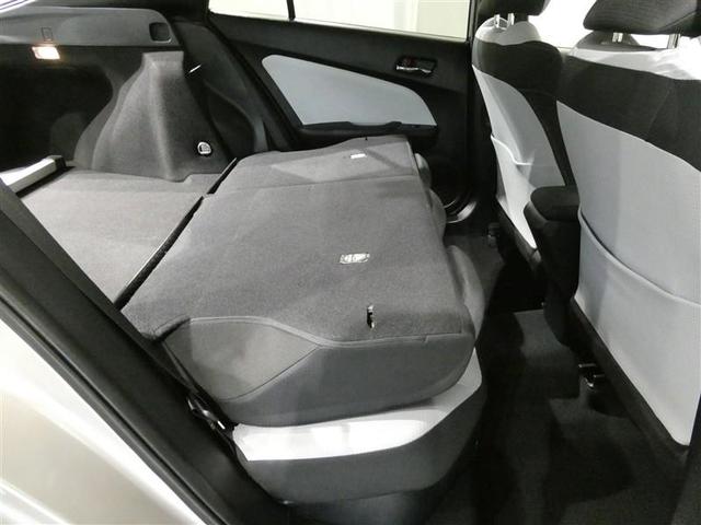 プリウス Ａ　衝突被害軽減システム　メモリーナビ　ワンセグ　バックカメラ　ＥＴＣ　ＣＤ　ミュージックプレイヤー接続可　オートクルーズコントロール　ＬＥＤヘッドランプ　スマートキー　キーレス　ハイブリッド（17枚目）