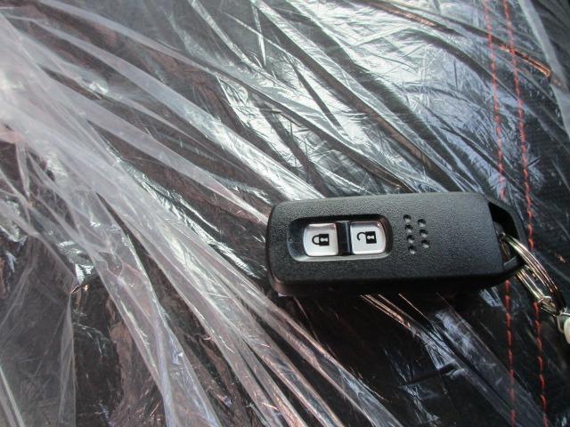 ＲＳ　ホンダセンシング　リヤパーキングセンサー　ＬＥＤヘッドライト　１５インチアルミ　コンビシート　シートヒーター　ナビ装着用バックカメラ　ステアリングスイッチ(25枚目)