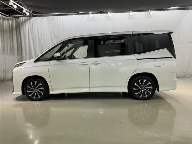 ヴォクシー S-Z 衝突被害軽減システム フルセグ バックカメラ ETC ドラレコ CD ミュージックプレイヤー接続可 DVD再生 オートクルーズコントロール LEDヘッドランプ 両側電動スライド 乗車定員7人 キーレス(4枚目)