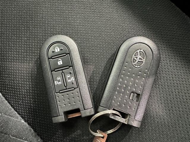 ルーミー Ｇ　衝突被害軽減システム　メモリーナビ　フルセグ　バックカメラ　ドラレコ　ＣＤ　ミュージックプレイヤー接続可　ＤＶＤ再生　オートクルーズコントロール　両側電動スライド　スマートキー　キーレス（24枚目）