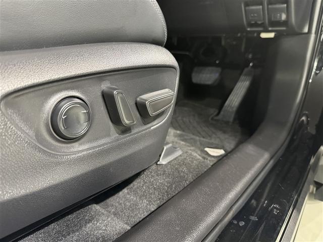 RAV4 G 衝突被害軽減システム フルセグ バックカメラ ETC ミュージックプレイヤー接続可 電動シート オートクルーズコントロール LEDヘッドランプ スマートキー キーレス 4WD(29枚目)