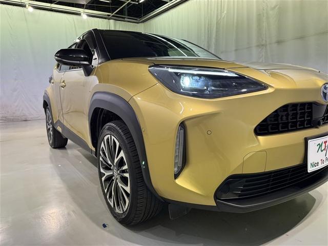 ヤリスクロス ハイブリッドＺ　衝突被害軽減システム　メモリーナビ　フルセグ　バックカメラ　ＥＴＣ　ドラレコ　ミュージックプレイヤー接続可　電動シート　オートクルーズコントロール　ＬＥＤヘッドランプ　スマートキー　キーレス（7枚目）