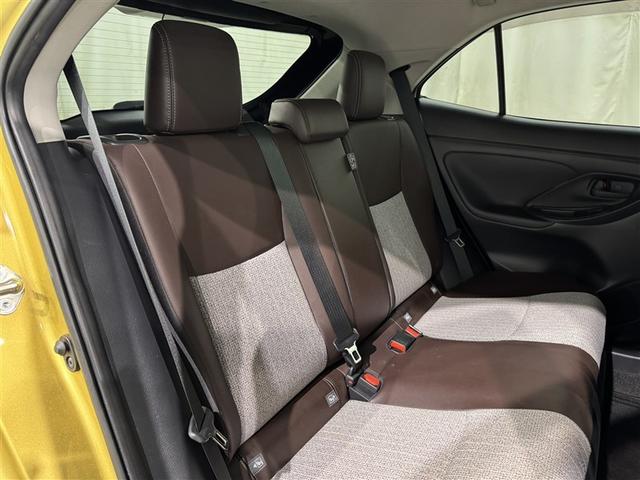 ヤリスクロス ハイブリッドＺ　衝突被害軽減システム　メモリーナビ　フルセグ　バックカメラ　ＥＴＣ　ドラレコ　ミュージックプレイヤー接続可　電動シート　オートクルーズコントロール　ＬＥＤヘッドランプ　スマートキー　キーレス（30枚目）