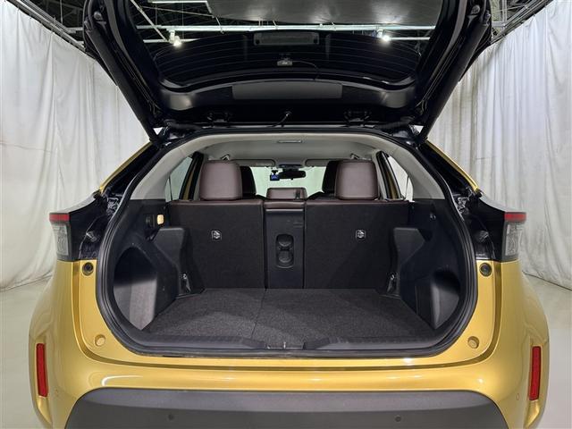 ヤリスクロス ハイブリッドＺ　衝突被害軽減システム　メモリーナビ　フルセグ　バックカメラ　ＥＴＣ　ドラレコ　ミュージックプレイヤー接続可　電動シート　オートクルーズコントロール　ＬＥＤヘッドランプ　スマートキー　キーレス（31枚目）