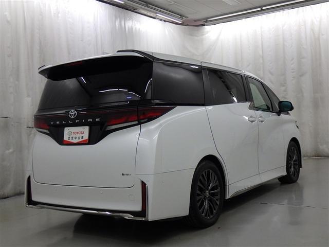 ヴェルファイアハイブリッド Z プレミア 衝突被害軽減システム メモリーナビ フルセグ バックカメラ ETC ミュージックプレイヤー接続可 後席モニター サンルーフ 革シート 電動シート オートクルーズコントロール LEDヘッドランプ(6枚目)