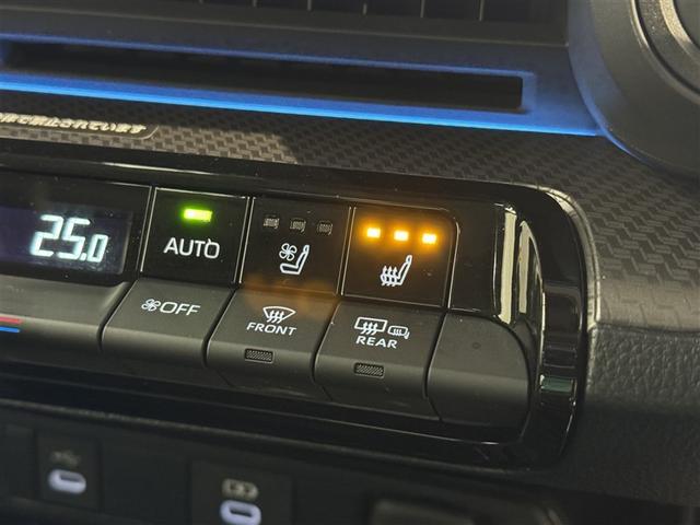 プリウス Ｚ　衝突被害軽減システム　フルセグ　バックカメラ　ＥＴＣ　ドラレコ　ミュージックプレイヤー接続可　サンルーフ　電動シート　オートクルーズコントロール　ＬＥＤヘッドランプ　スマートキー　キーレス（19枚目）