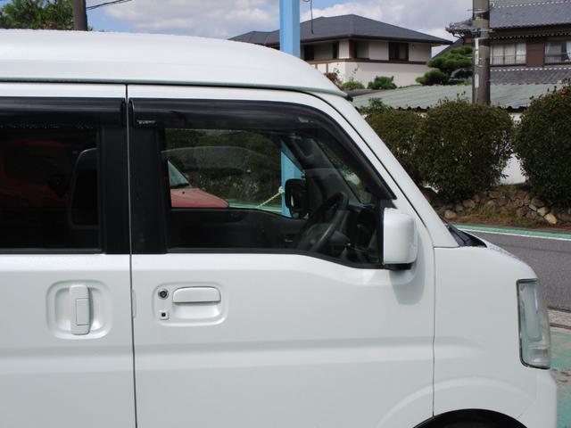 エブリイワゴン ＪＰターボ　プッシュスタート　エアコン　パワーステアリング　パワーウインドウ　運転席エアバッグ　助手席エアバッグ　ＡＢＳ　ＥＳＣ　キーレスエントリー　盗難防止システム　衝突安全ボディ　ＥＴＣ　ナビ（9枚目）