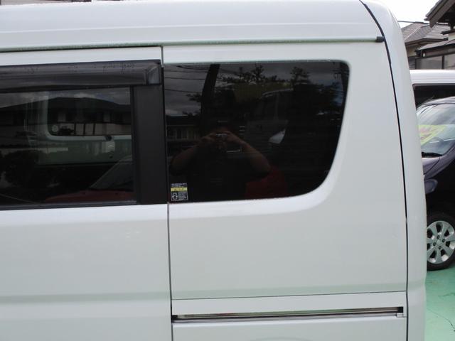 エブリイワゴン ＪＰターボ　プッシュスタート　エアコン　パワーステアリング　パワーウインドウ　運転席エアバッグ　助手席エアバッグ　ＡＢＳ　ＥＳＣ　キーレスエントリー　盗難防止システム　衝突安全ボディ　ＥＴＣ　ナビ（23枚目）