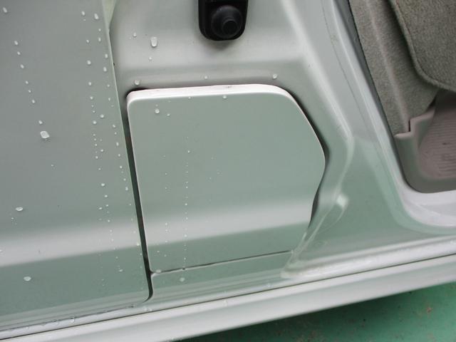 エブリイワゴン ＪＰターボ　プッシュスタート　エアコン　パワーステアリング　パワーウインドウ　運転席エアバッグ　助手席エアバッグ　ＡＢＳ　ＥＳＣ　キーレスエントリー　盗難防止システム　衝突安全ボディ　ＥＴＣ　ナビ（70枚目）