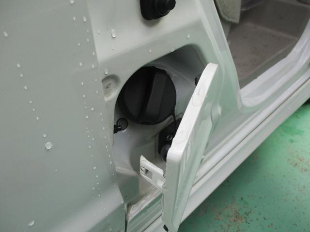 エブリイワゴン ＪＰターボ　プッシュスタート　エアコン　パワーステアリング　パワーウインドウ　運転席エアバッグ　助手席エアバッグ　ＡＢＳ　ＥＳＣ　キーレスエントリー　盗難防止システム　衝突安全ボディ　ＥＴＣ　ナビ（72枚目）