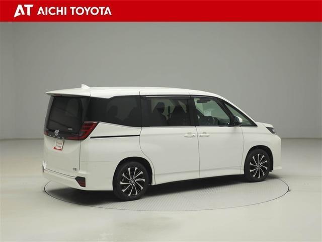 ノア ハイブリッドＳ－Ｚ　横滑り防止機能　エアバッグ　オートクルーズコントロール　地デジ　両側自動ドア　ダブルエアコン　スマートエントリー　ＬＥＤランプ　バックモニター　ＴＶ　３列シート　ＥＴＣ付き　ＡＢＳ　ＡＣ１００Ｖ（6枚目）