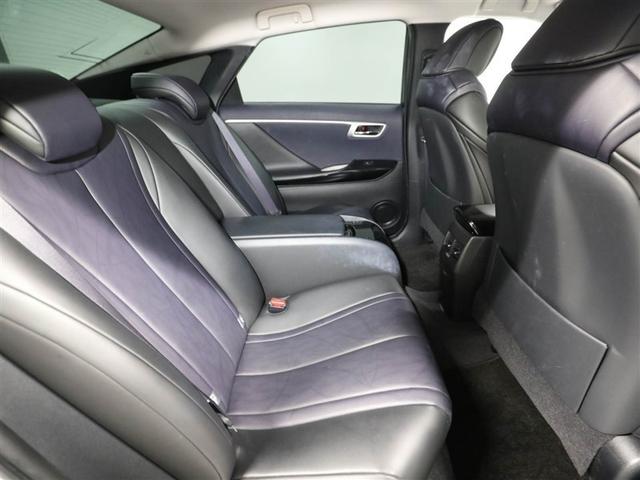 もちろん後席もきれいにリフレッシュ済み☆徹底洗浄、消臭・除菌も実施済みです。是非ご覧になってください♪