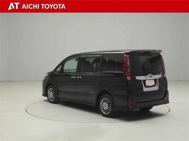 ノア Ｓｉ　フルタイム４ＷＤ　ナビ＆ＴＶ　両側オートスライドドア　ミュージックプレイヤー接続可　リアクーラー　ＬＥＤヘッドライト　スマートキー　フルセグ　ＥＳＣ　寒冷地仕様車　３列シート　ＥＴＣ車載器　Ｂカメラ（4枚目）