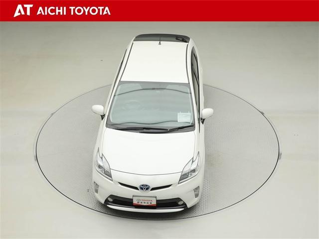 プリウス Ｓ　Ｂモニタ－　フルセグ地デジ　ＡＵＸ接続可　インテリキー　デュアルエアバック　エアＢ　イモビライザー　ドライブレコ－ダ－　ＤＶＤ再生可能　ワンオーナー車　ナビＴＶ　ＡＵＴＯエアコン　横スベリ防止　ＡＢＳ（17枚目）