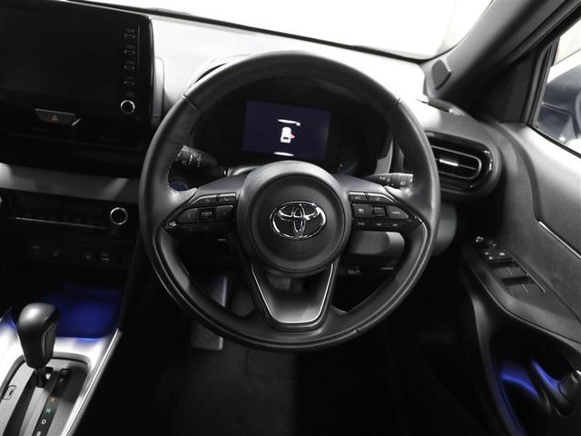 ヤリスクロス ハイブリッドＺ　ドライブレコーダ　インテリジェントキー　アルミホイル　ＬＥＤライト　１オ－ナ－　リアカメラ　クルーズコントロール　横滑り防止システム　ナビＴＶ　メモリーナビゲーション　電動シ－ト　パワステ　キーフリー（24枚目）