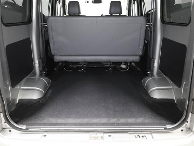 広々としたラゲージスペースを備えています。大きなものや長さのある荷物もしっかりと積み込めます。