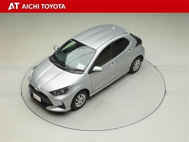 ヤリス Ｘ　ＰＣＳ　スマートキーシステム　元レンタカー　横滑り防止装置付き　ワイヤレスキー　バックガイドモニター　盗難防止　サイドエアバック　エアコン　Ｗエアバッグ　パワーウインドウ　ＥＴＣ付き　パワステ　ナビ（10枚目）