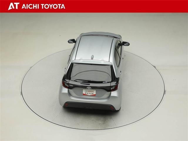 ヤリス Ｘ　ＰＣＳ　スマートキーシステム　元レンタカー　横滑り防止装置付き　ワイヤレスキー　バックガイドモニター　盗難防止　サイドエアバック　エアコン　Ｗエアバッグ　パワーウインドウ　ＥＴＣ付き　パワステ　ナビ（13枚目）