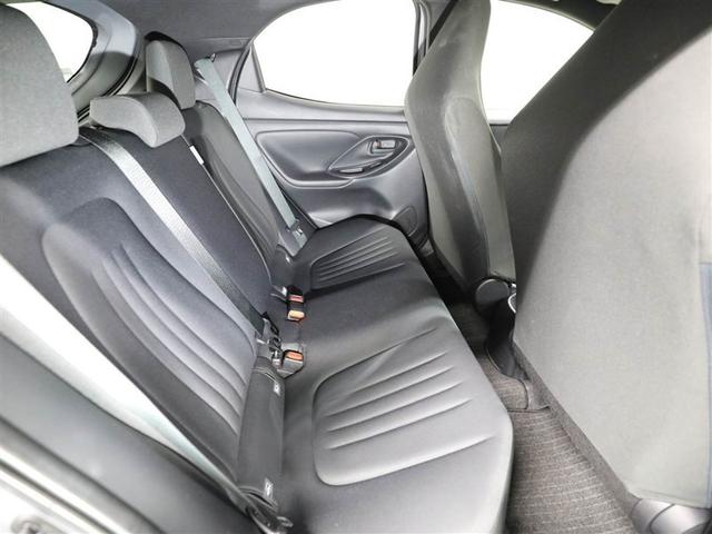 ヤリス Ｘ　ＰＣＳ　スマートキーシステム　元レンタカー　横滑り防止装置付き　ワイヤレスキー　バックガイドモニター　盗難防止　サイドエアバック　エアコン　Ｗエアバッグ　パワーウインドウ　ＥＴＣ付き　パワステ　ナビ（20枚目）