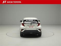 ハイブリッド車を買うならトヨタの『ＴＯＹＯＴＡ認定中古車』！保証は、初度登録年月より起算して１０年間、累計走行距離２０万キロ迄。更に、ロングラン保証が１年付で安心安全です♪ 5