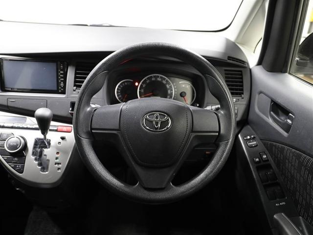 アイシス プラタナ　Ｂカメ　プッシュスタートスマートキー　パワーウインドウ　メモリナビ　キーレスエントリー　ダブルエアバッグ　ワンオーナー車　オートエアコン　ＤＶＤ　３列シート　イモビライザー　ＥＴＣ　パワステ　ＡＵＸ（24枚目）