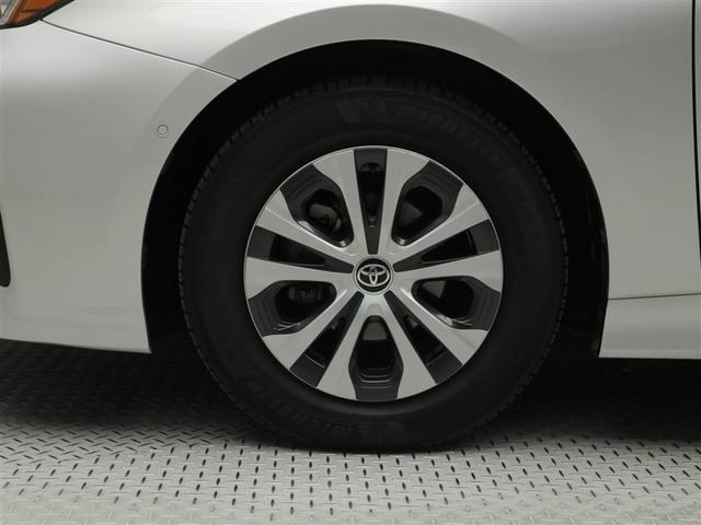 プリウス Ａ　衝突軽減ブレーキシステム　Ｂモニタ　ＬＥＤヘッド　クルーズコントロール　セキュリティー　スマートキー　パワーステアリング　Ｐシート　ドライブレコーダー　ＥＴＣ　１オーナー　アルミホイル　オートエアコン（30枚目）