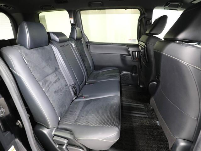 ヴォクシー ZS 煌III プリクラッシュ スマートキ アイスト DVD再生機能 横滑り防止装置 ナビTV アルミ 三列シート WAC 盗難防止 オートエアコン キーレス ETC装備 パワステ メモリナビ クルコン ABS(20枚目)