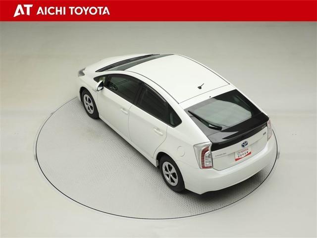 プリウス Ｓ　Ｂモニタ－　ＡＵＸ接続可　インテリキー　デュアルエアバック　エアＢ　イモビライザー　ワンオーナー車　ナビＴＶ　ＡＵＴＯエアコン　横スベリ防止　アルミホイール　ＥＴＣ装備　ＡＢＳ　サイドエアバッグ（12枚目）