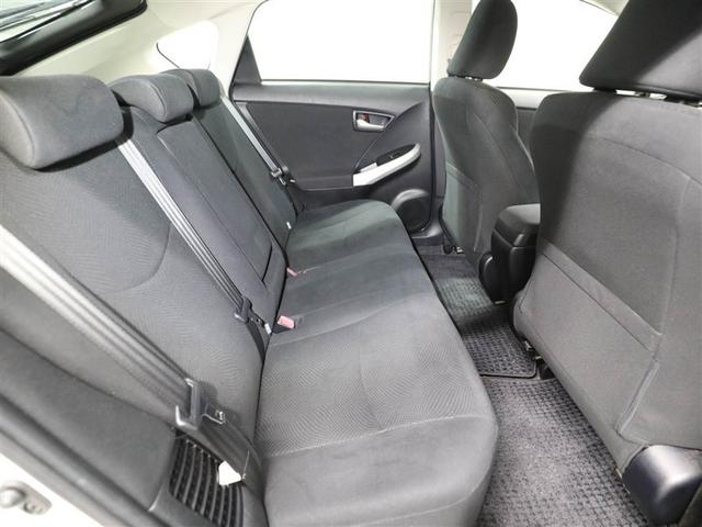 プリウス Ｓ　Ｂモニタ－　ＡＵＸ接続可　インテリキー　デュアルエアバック　エアＢ　イモビライザー　ワンオーナー車　ナビＴＶ　ＡＵＴＯエアコン　横スベリ防止　アルミホイール　ＥＴＣ装備　ＡＢＳ　サイドエアバッグ（20枚目）