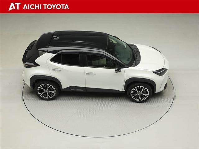 ヤリスクロス ハイブリッドＺ　ドライブレコーダ　インテリジェントキー　アルミホイル　ＬＥＤライト　１オ－ナ－　リアカメラ　クルーズコントロール　横滑り防止システム　ナビＴＶ　メモリーナビゲーション　電動シ－ト　パワステ　キーフリー（15枚目）