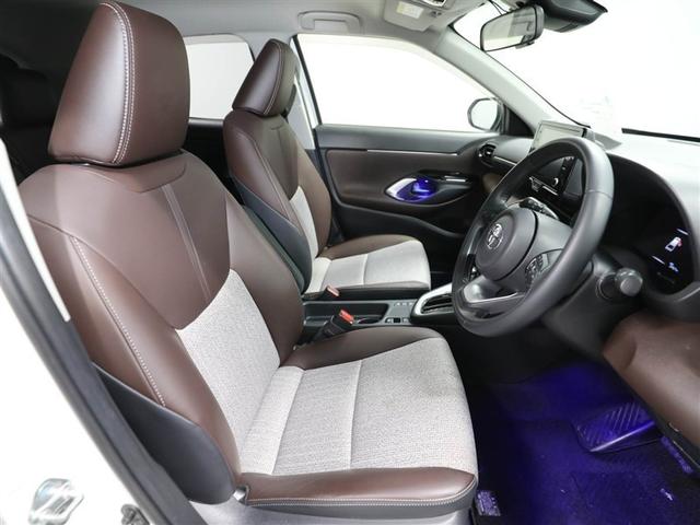 ヤリスクロス ハイブリッドＺ　ドライブレコーダ　インテリジェントキー　アルミホイル　ＬＥＤライト　１オ－ナ－　リアカメラ　クルーズコントロール　横滑り防止システム　ナビＴＶ　メモリーナビゲーション　電動シ－ト　パワステ　キーフリー（19枚目）