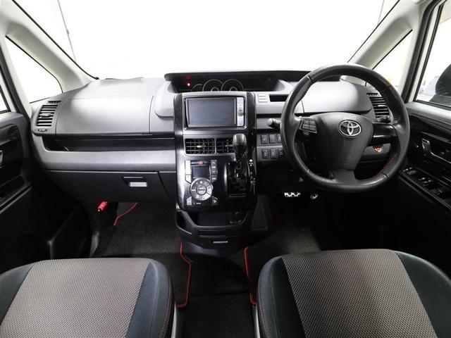 ヴォクシー ＺＳ　Ｇ’ｓバージョンＥＤＧＥ　アルミホイール　両側電動スライドドア　ウォークスルー　セキュリティアラーム　バックモニター　３列シート　フルセグ　ＤＶＤ　エアバッグ　キーレス　パワーウィンドウ　パワーステアリング　ＡＢＳ　ＨＤＤナビ（18枚目）