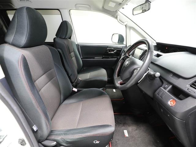 ヴォクシー ＺＳ　Ｇ’ｓバージョンＥＤＧＥ　アルミホイール　両側電動スライドドア　ウォークスルー　セキュリティアラーム　バックモニター　３列シート　フルセグ　ＤＶＤ　エアバッグ　キーレス　パワーウィンドウ　パワーステアリング　ＡＢＳ　ＨＤＤナビ（19枚目）