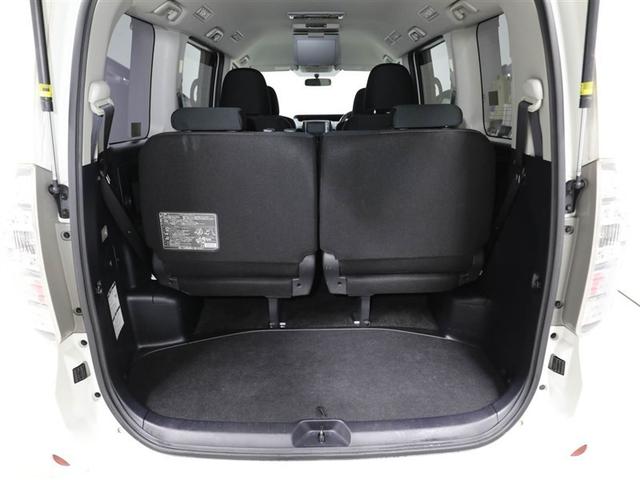 ヴォクシー ＺＳ　Ｇ’ｓバージョンＥＤＧＥ　アルミホイール　両側電動スライドドア　ウォークスルー　セキュリティアラーム　バックモニター　３列シート　フルセグ　ＤＶＤ　エアバッグ　キーレス　パワーウィンドウ　パワーステアリング　ＡＢＳ　ＨＤＤナビ（21枚目）